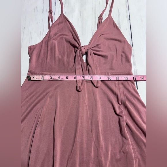 Urban Outfitters Alix Tie Front Pale Pink Romper - Picture 8 of 8